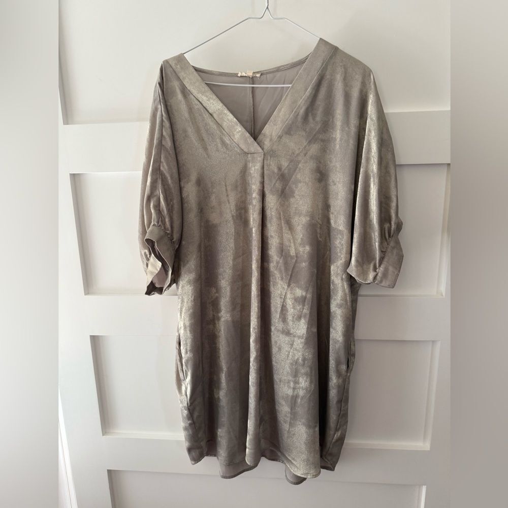 JODIFL Metallic Silver Tunic Top or Dress with Pockets